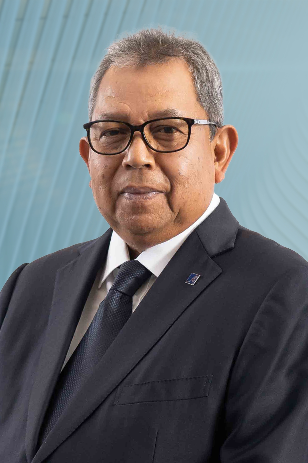 Datuk Seri Dr. Awang Adek Hussin