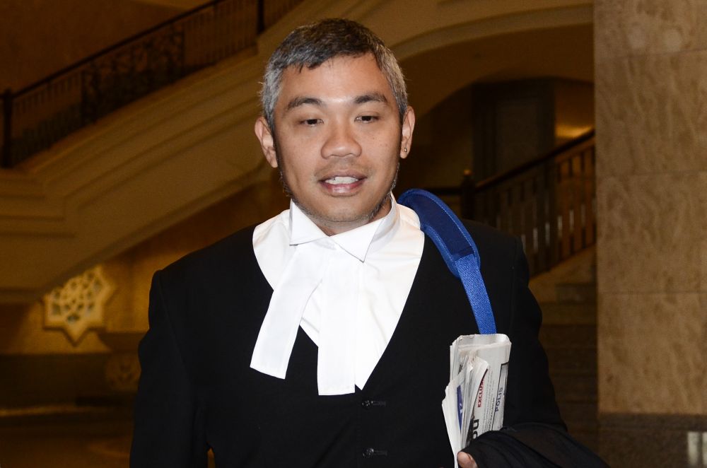 Fahri Azzat