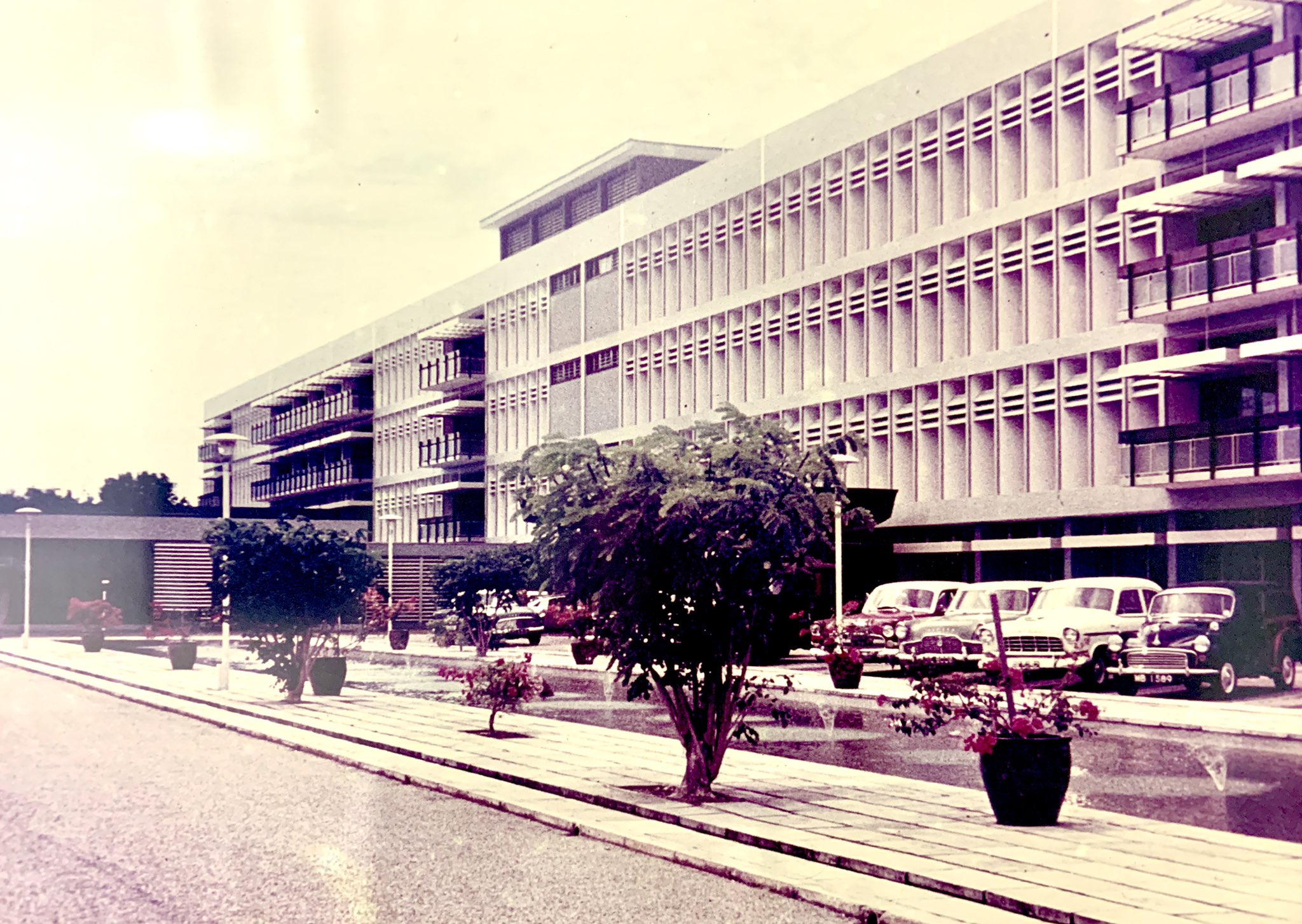 Hospital 