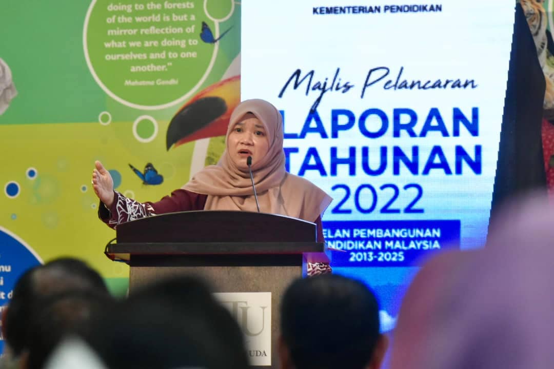 Menteri Pendidikan, Fadhlina Sidek