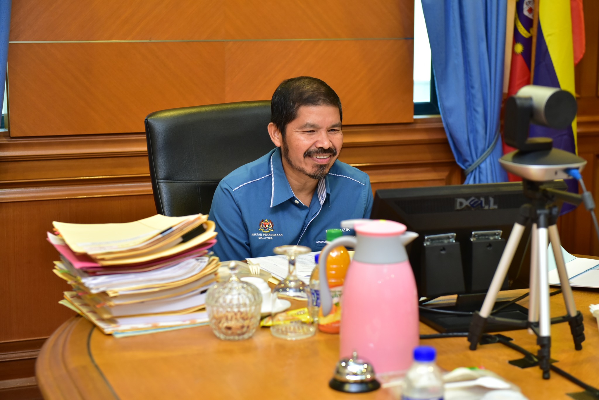 Datuk Seri Mohd Uzir Mahidin 