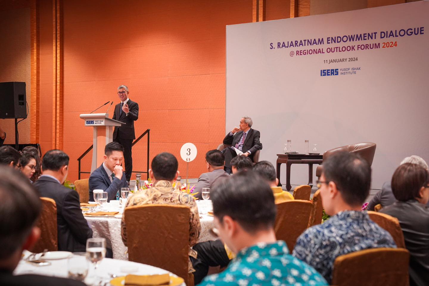 Tengku Datuk Seri Zafrul Abdul Aziz