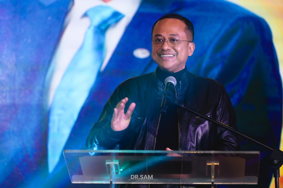 Dr. Ahmad Samsuri Mokhtar