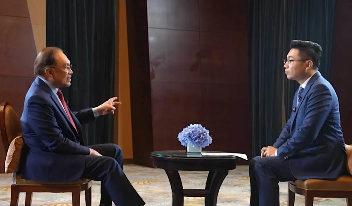 CGTN, Zheng Junfeng