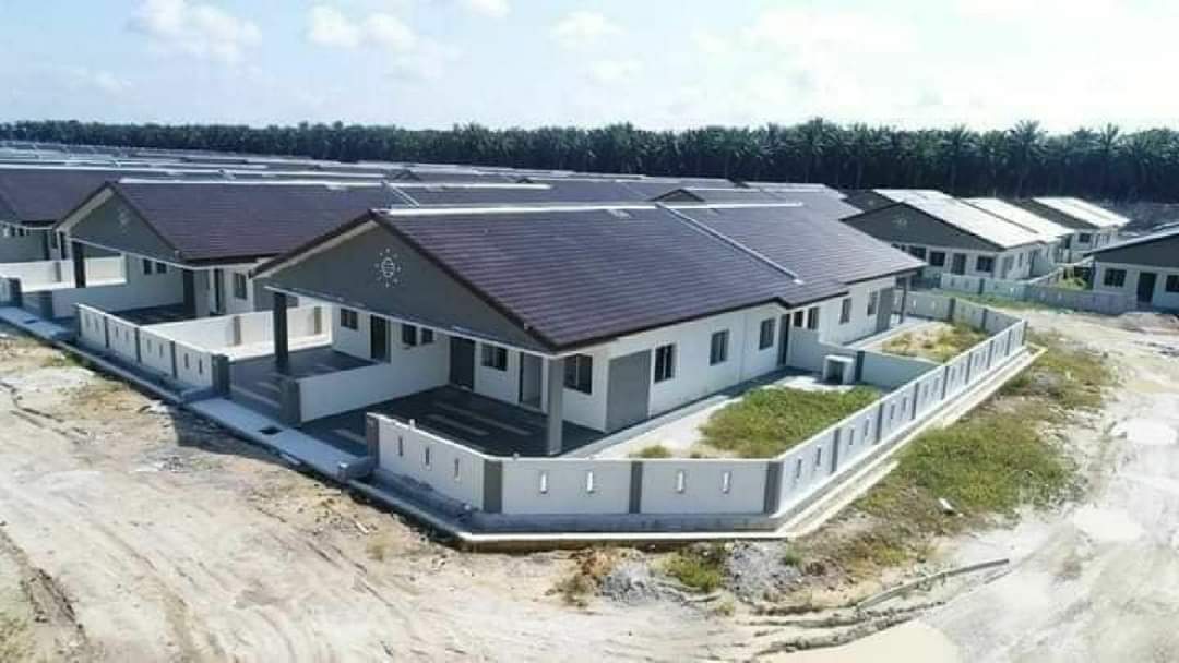 Pembangunan hartanah dan infrastruktur merupakan segmen perniagaan teras MHB. - gambar hiasan.