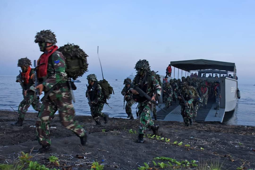 Serangan pasukan marin dalam Latihan Armada Jaya XLI TA 2023.