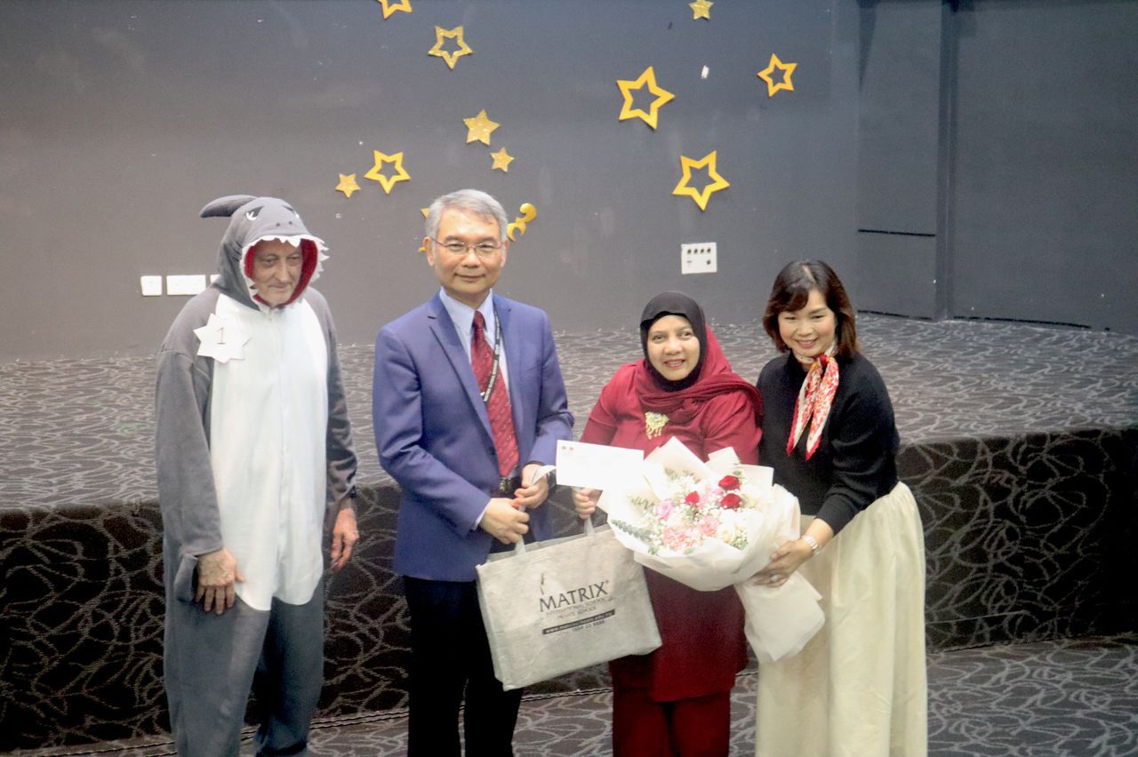 ninot aziz