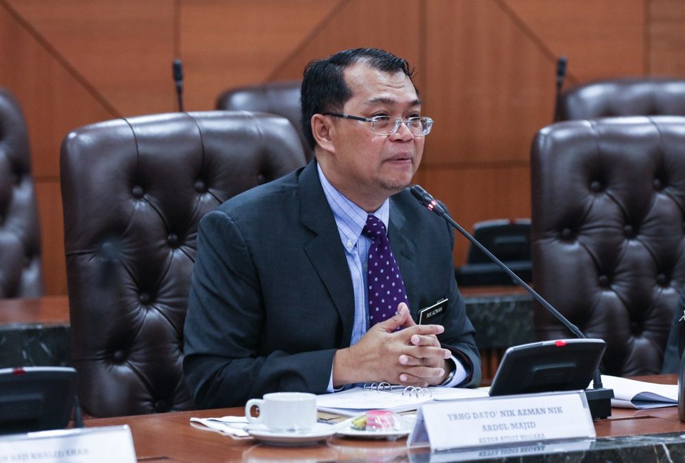 Ketua Audit Negara Datuk Nik Azman Nik Abdul Majid