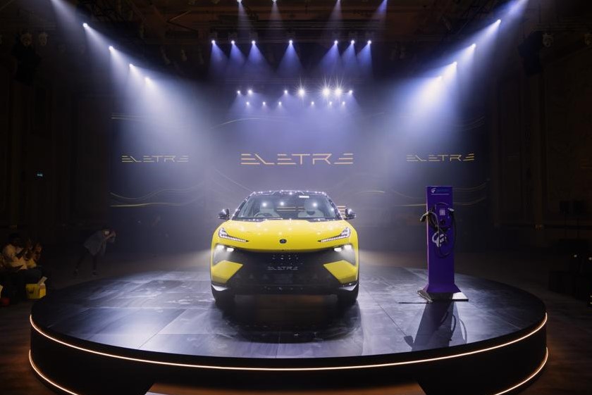 Lotus Cars melancarkan kenderaan elektrik, Eletre Hyper-SUV