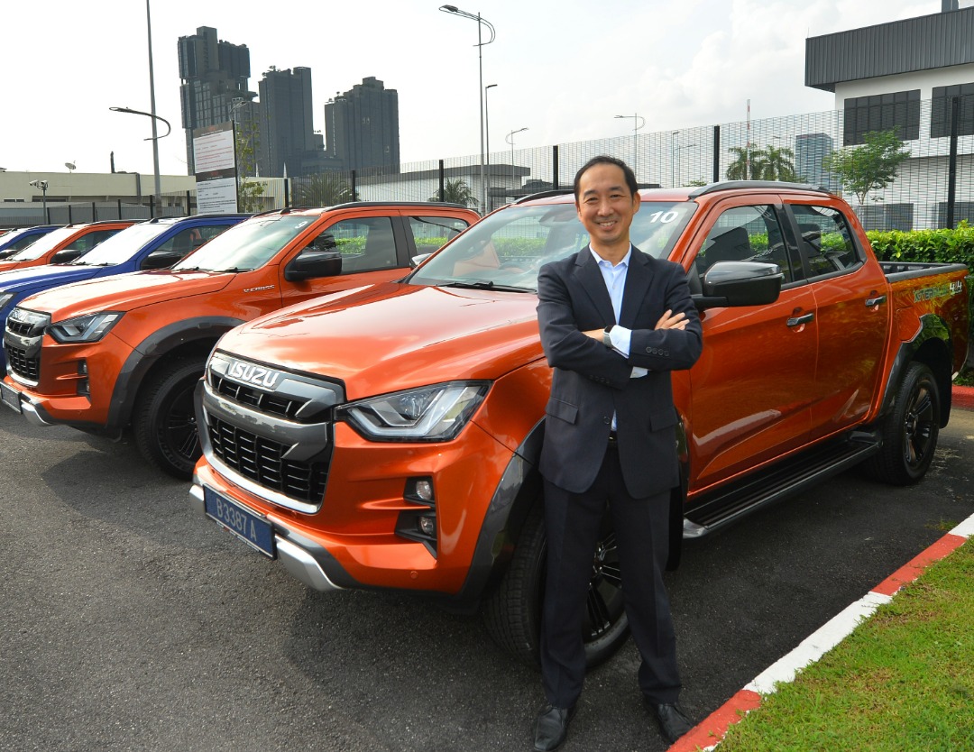 d-max