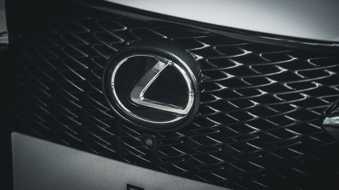 lexus