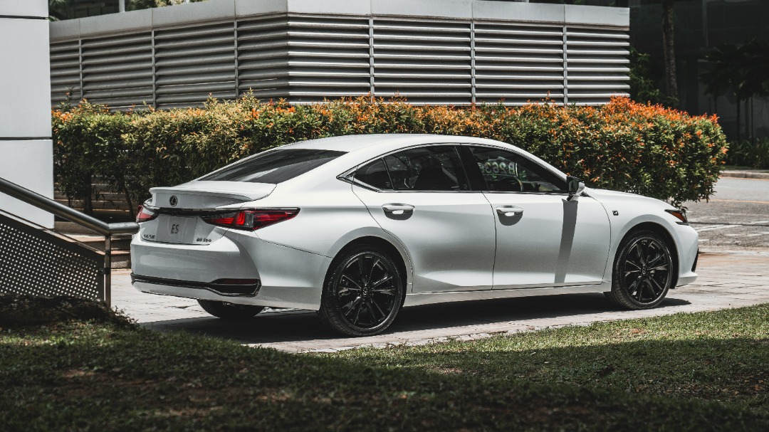 lexus