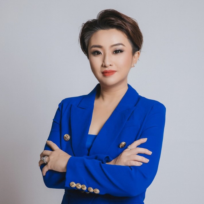 Sandy Tan