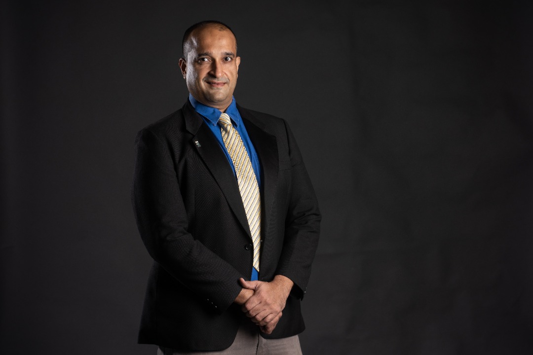 Profesor Dr Hafezali bin Iqbal Hussain 