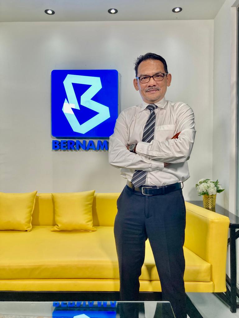 Azlan Idris
