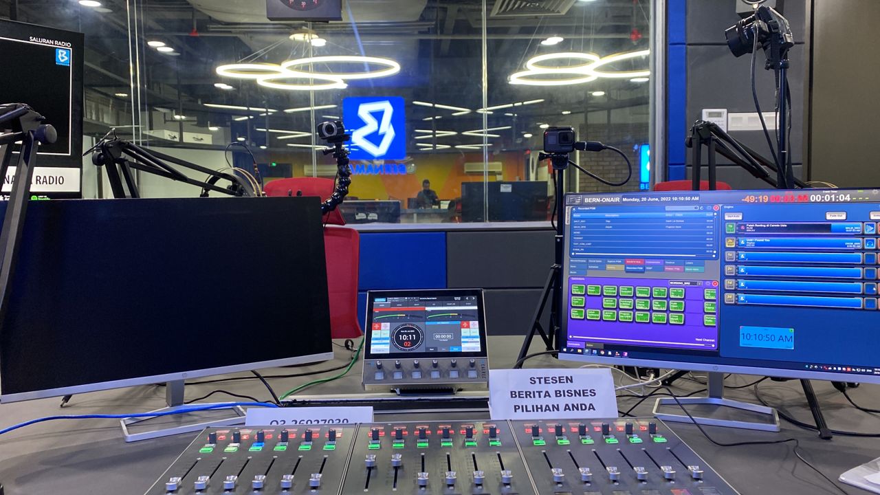 bernama radio