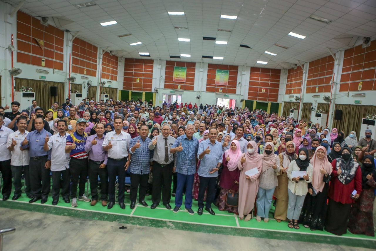 mahdzir khalid