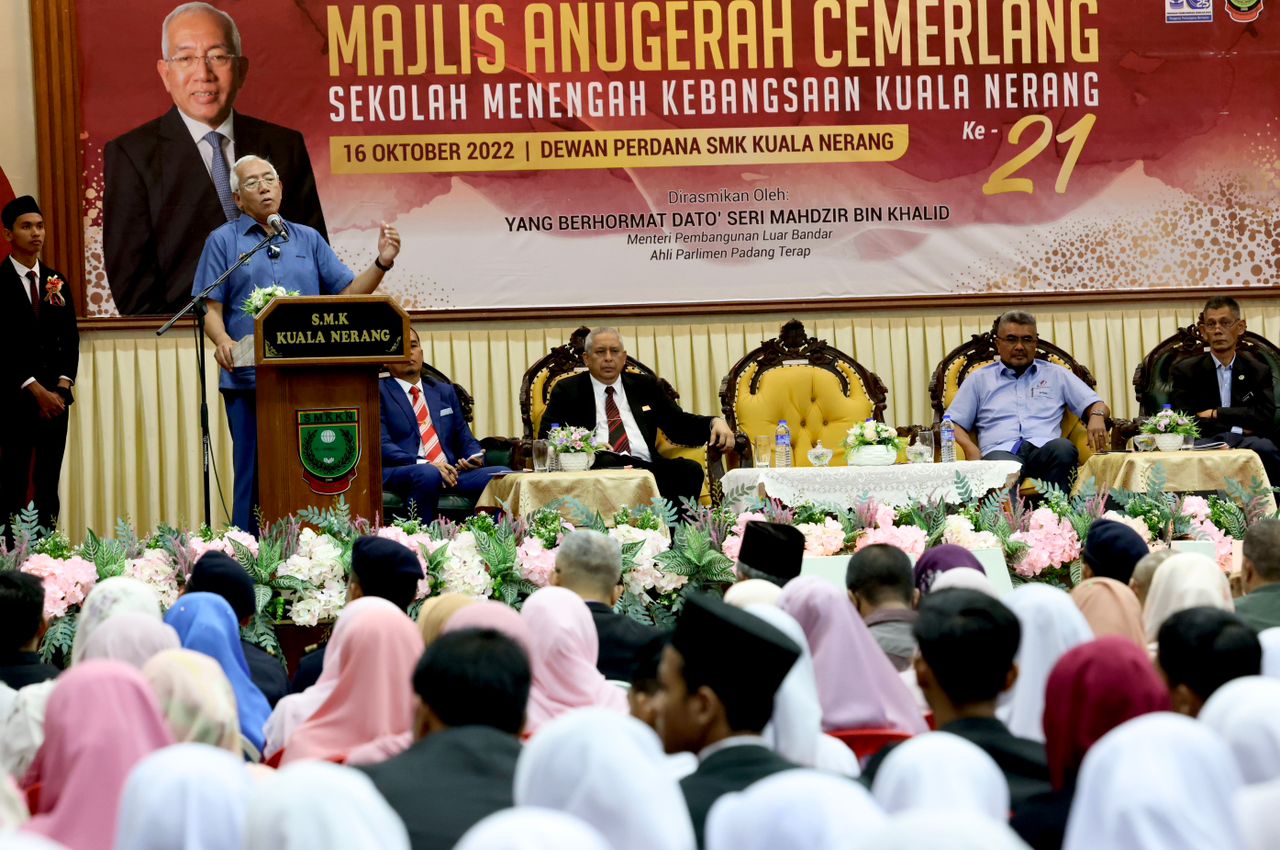 mahdzir khalid