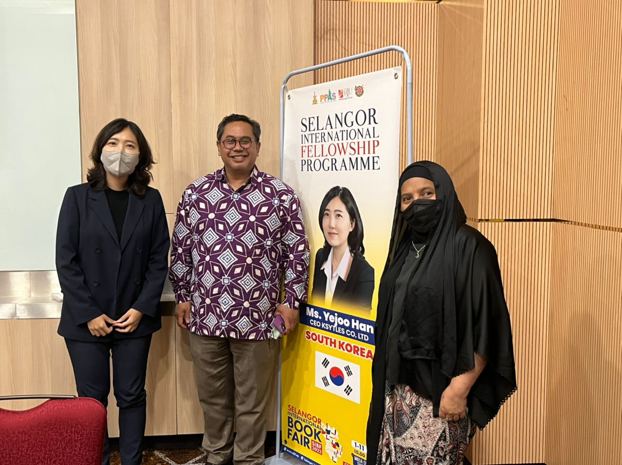 Ninot Aziz