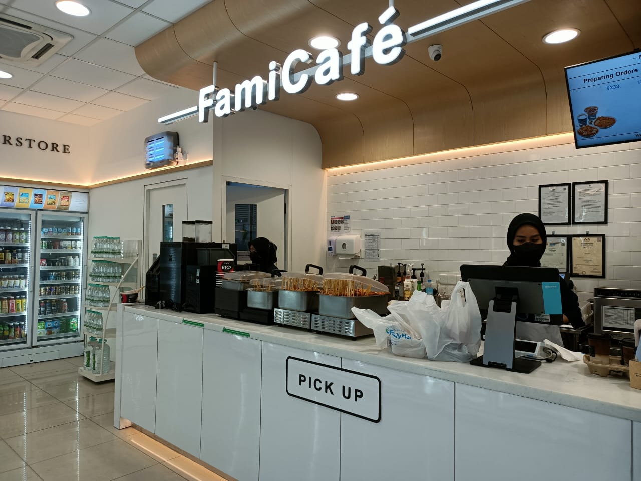 famicafe