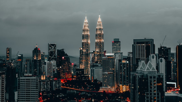KL