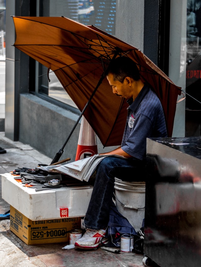 Photo by <a href="https://unsplash.com/@blekbierd?utm_source=unsplash&utm_medium=referral&utm_content=creditCopyText">Danial H</a> on <a href="https://unsplash.com/s/photos/hawkers-in-kuala-lumpur?utm_source=unsplash&utm_medium=referral&utm_content=creditCopyText">Unsplash</a> 
