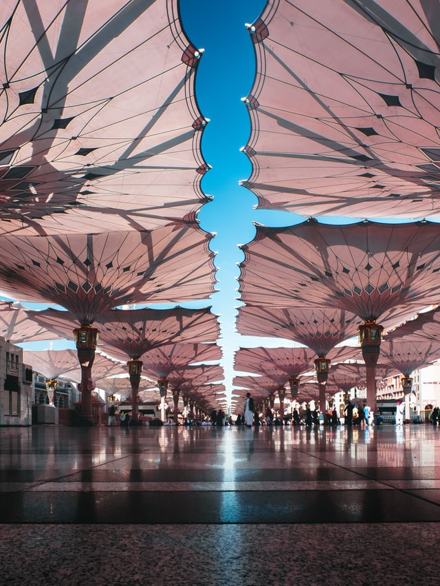Photo by <a href="https://unsplash.com/@saidalamri63?utm_source=unsplash&utm_medium=referral&utm_content=creditCopyText">said alamri</a> on <a href="https://unsplash.com/s/photos/al-masjid-an-nabawi?utm_source=unsplash&utm_medium=referral&utm_content=creditCopyText">Unsplash</a> 