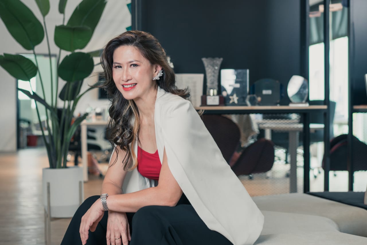  Teh Chai Peng adalah Pengasas dan CEO Complete Human Network (CHN) 