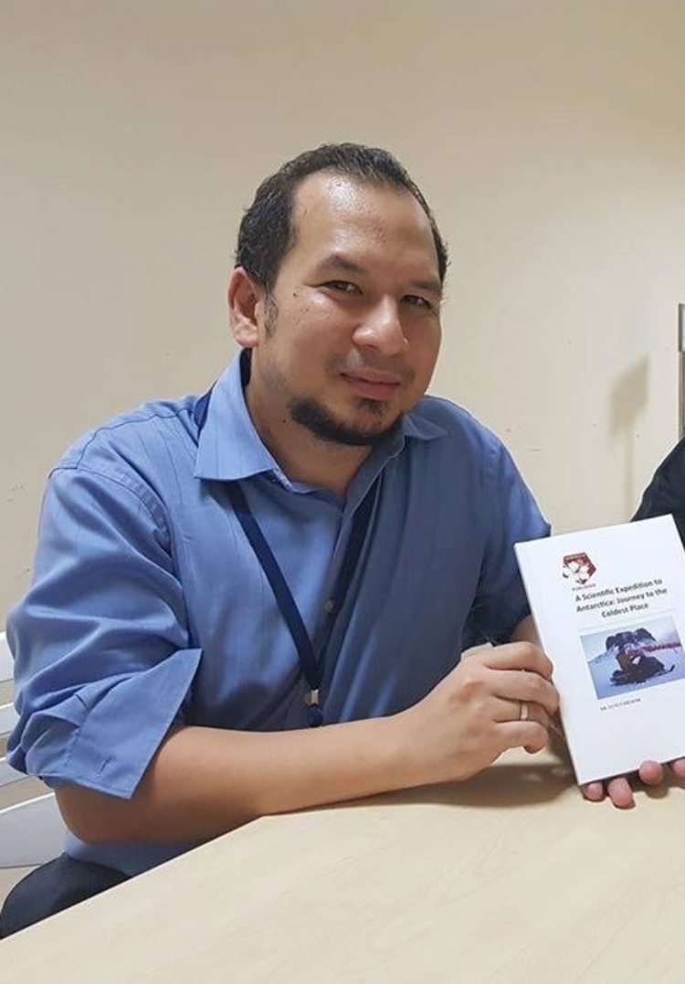 Dr Wan Lutfi Wan Johari 