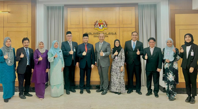 uitm
