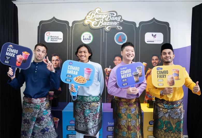 (Dari kiri) Mark O'Dea, Imran Bard, Ng Yau Chuan dan Fikry Ibrahim