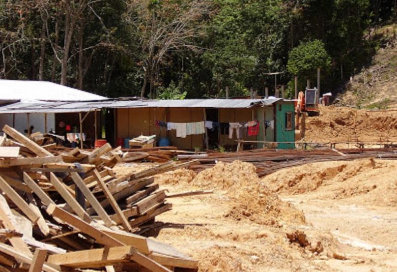 Tapak pembinaan. Gambar hiasan