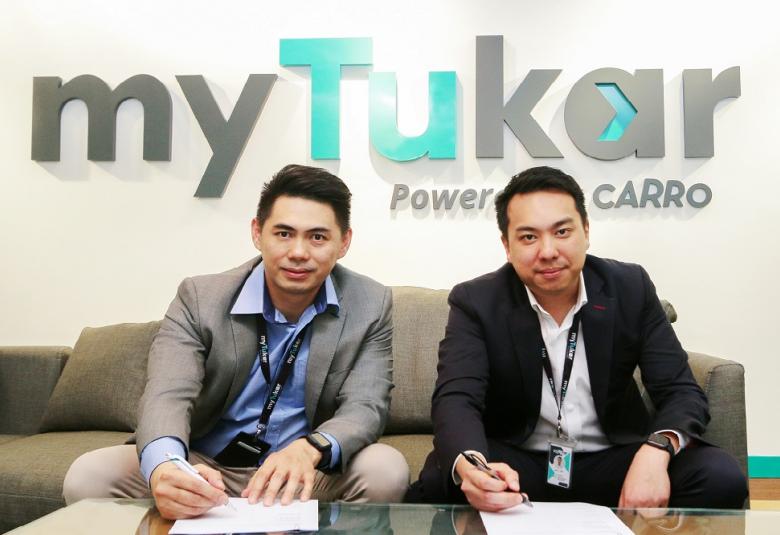  (Dari kiri) Ketua Pegawai Eksekutif myTukar, Fong Hon Sum dan Ketua Pegawai Operasi myTukar, Jeffrey Ong.