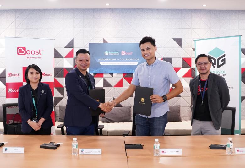 (Dari Kiri) Pembantu Peribadi Khas kepada Pengarah Urusan Kumpulan dan Ketua Pegawai Eksekutif Ramssol, Vivi Lye; Datuk Seri Cllement Tan; Gurpreet Khera; dan Ketua Strategi Perniagaan O2O Boost, Shang Tan