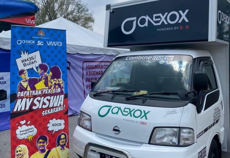 X-Truck yang digunakan oleh ONEXOX sebagai kedai runcit bergerak