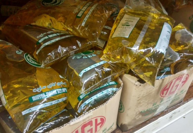 minyak masak pek polybag 1 kilogram