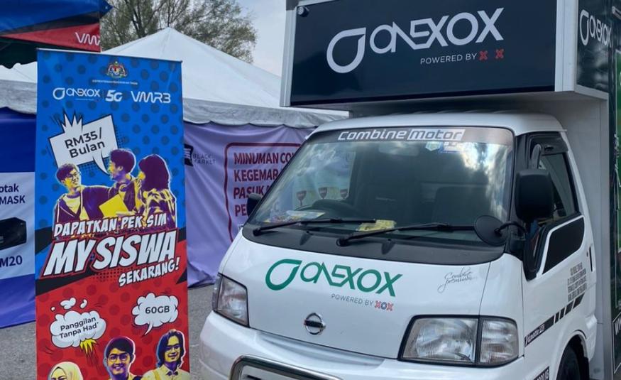 X-Truck yang digunakan oleh ONEXOX sebagai kedai runcit bergerak