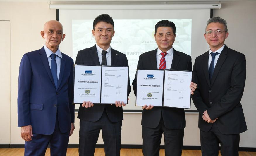 (Dari kiri) Timbalan Pengerusi Zantat, Chan Hup Ooi; Pengarah Urusan Zantat, Ivan Chan; Pengarah Urusan M&A Equity Holdings, Datuk Bill Tan dan Ketua Kewangan Korporat M&A Securities, Gary Ting.